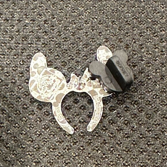 2025 WDW Hidden Disney Pin Stitch Ear Headband Ear Hat Hidden Mickey Pin - Picture 9 of 11